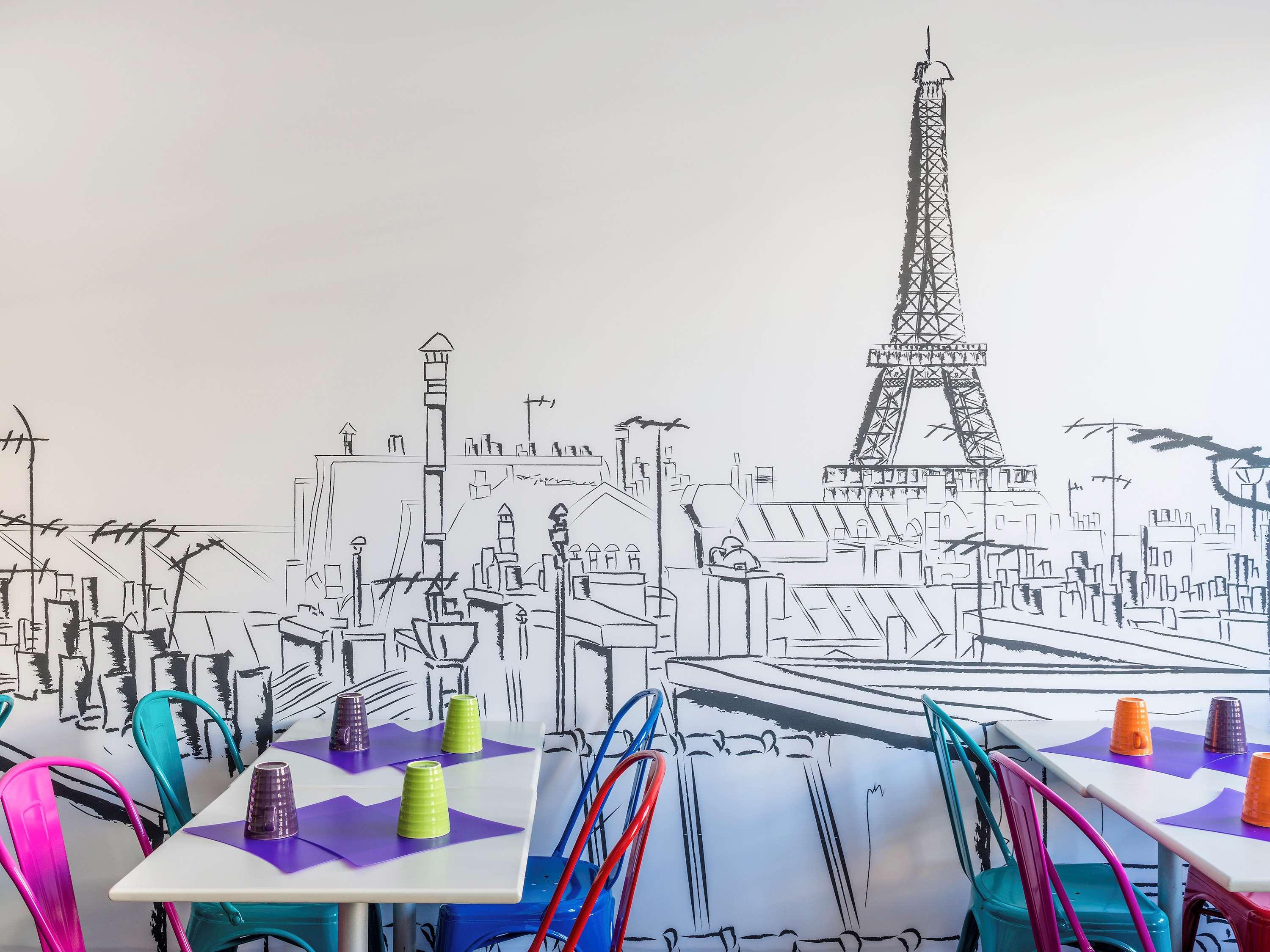 Ibis Styles Paris Eiffel Cambronne Hotel Exterior photo