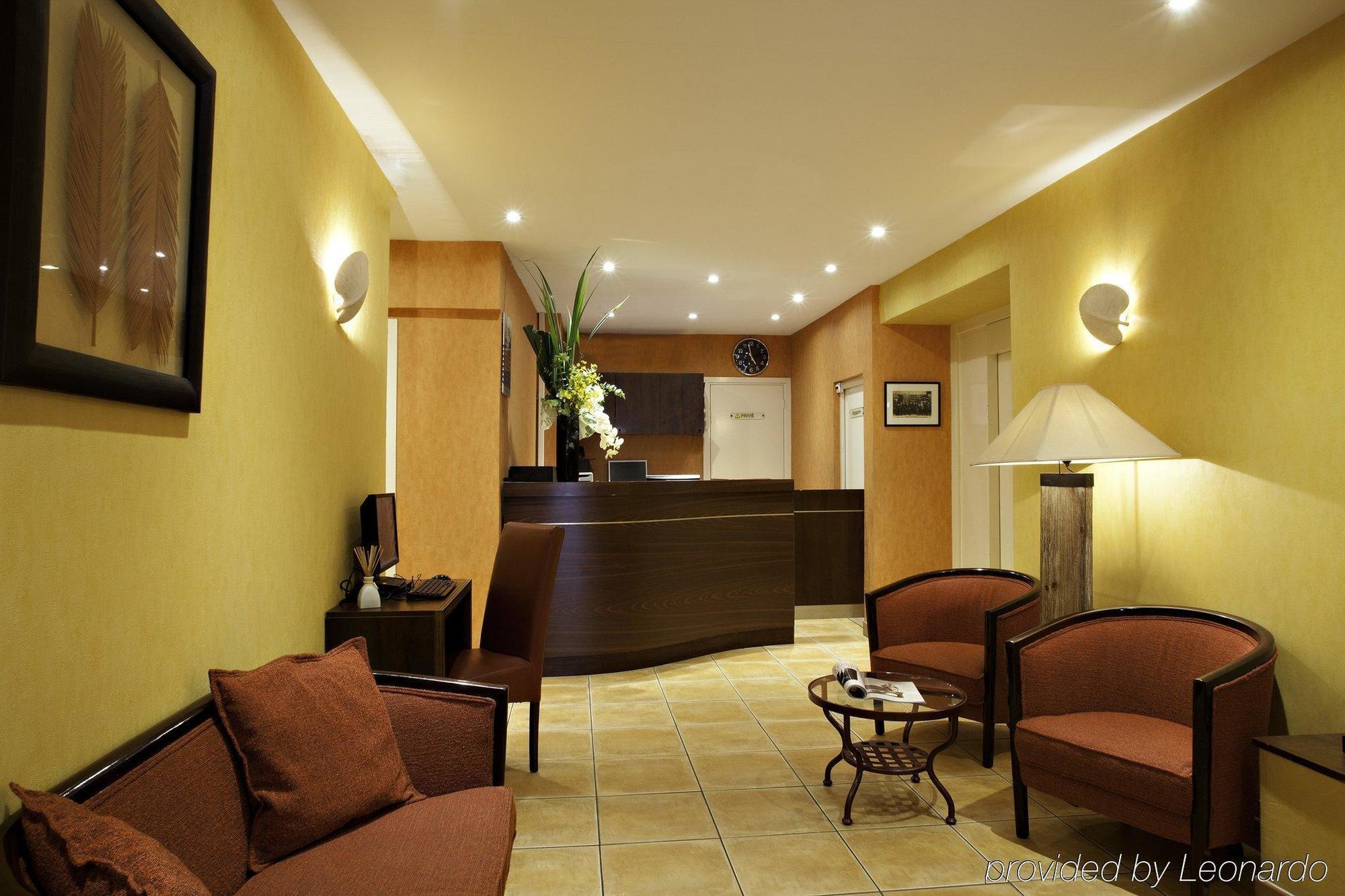 Ibis Styles Paris Eiffel Cambronne Hotel Interior photo