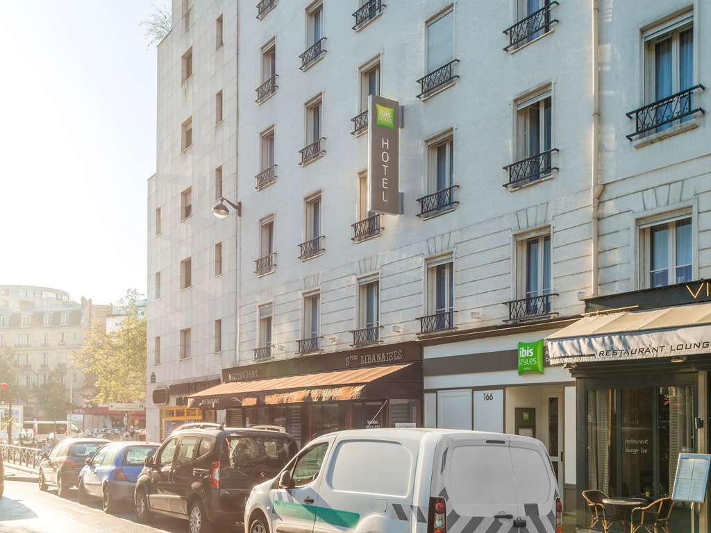 Ibis Styles Paris Eiffel Cambronne Hotel Exterior photo
