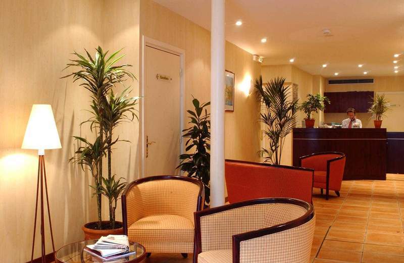 Ibis Styles Paris Eiffel Cambronne Hotel Exterior photo