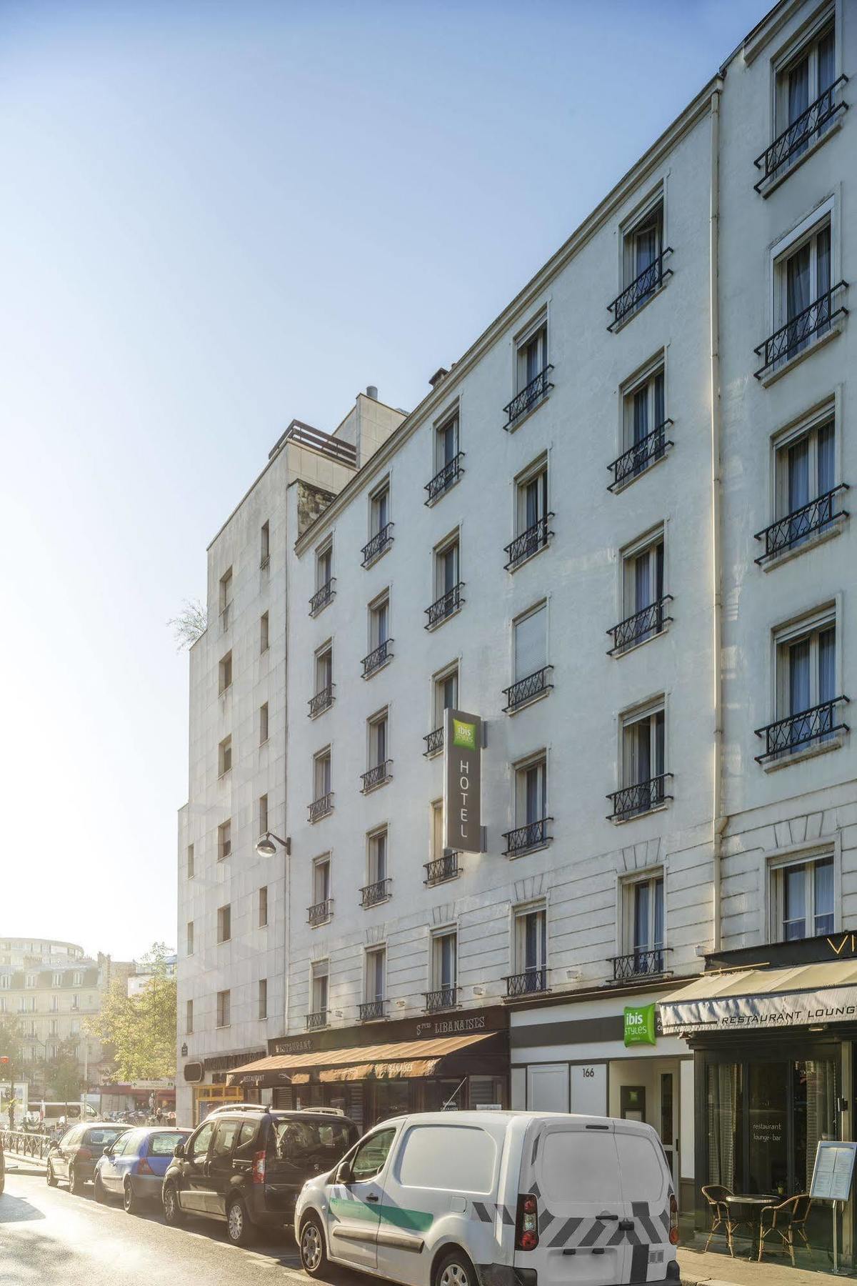Ibis Styles Paris Eiffel Cambronne Hotel Exterior photo